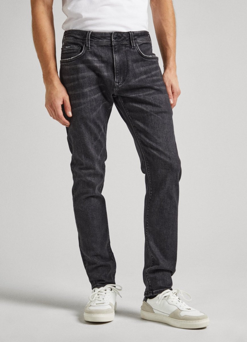 tapered-jeans-23-35141.jpeg