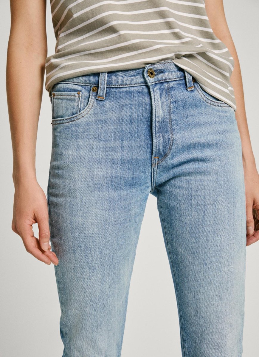 damske-uzke-dziny-pepe-jeans-slim-jeans-mw-10-38492.jpeg