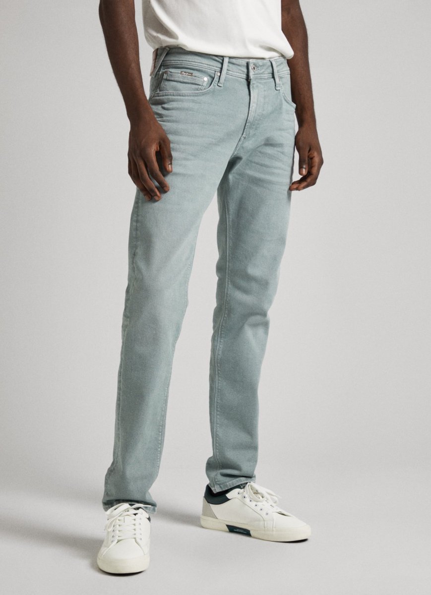 tapered-jeans-1-35162.jpeg
