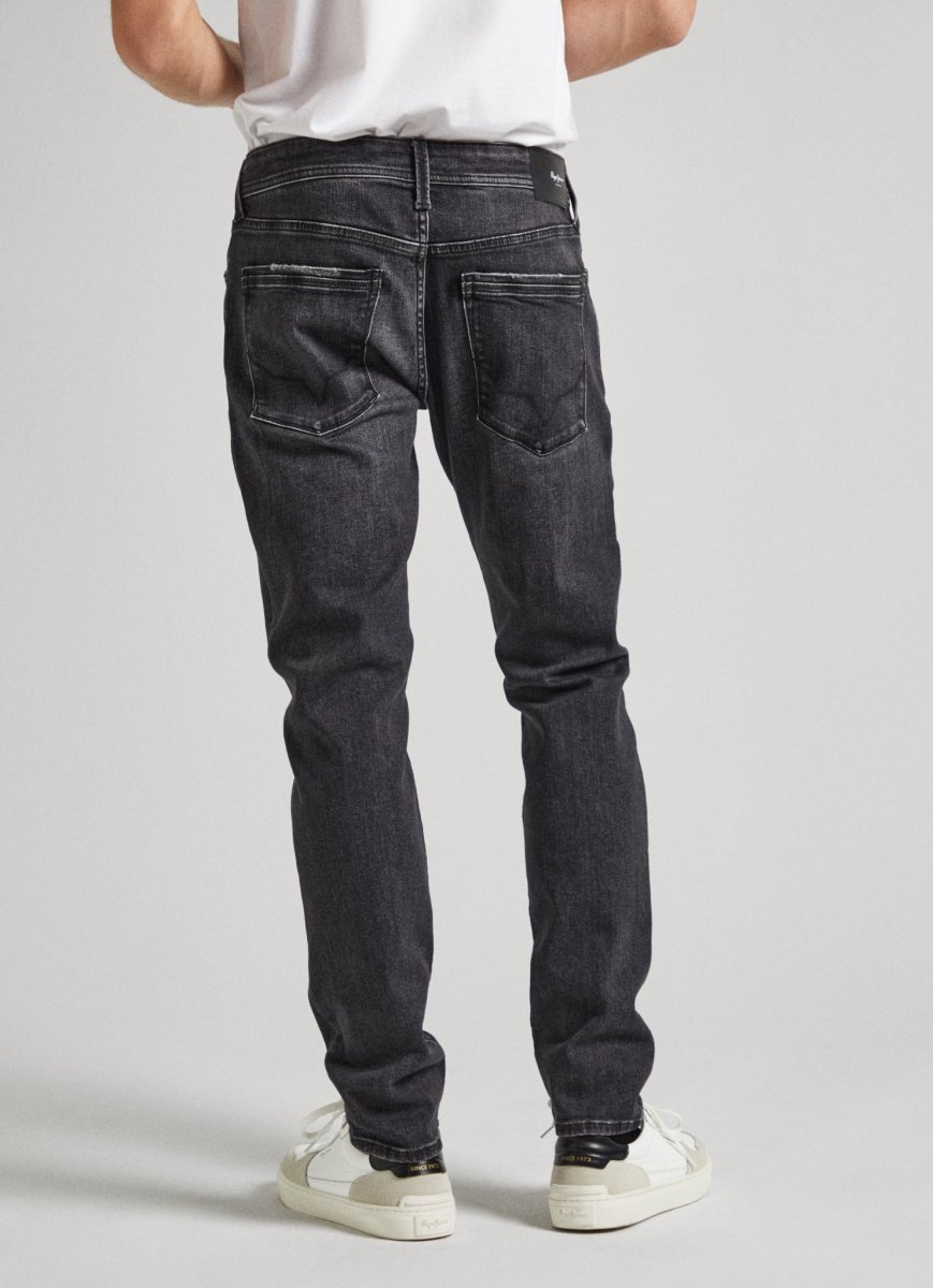 tapered-jeans-23-35143.jpeg