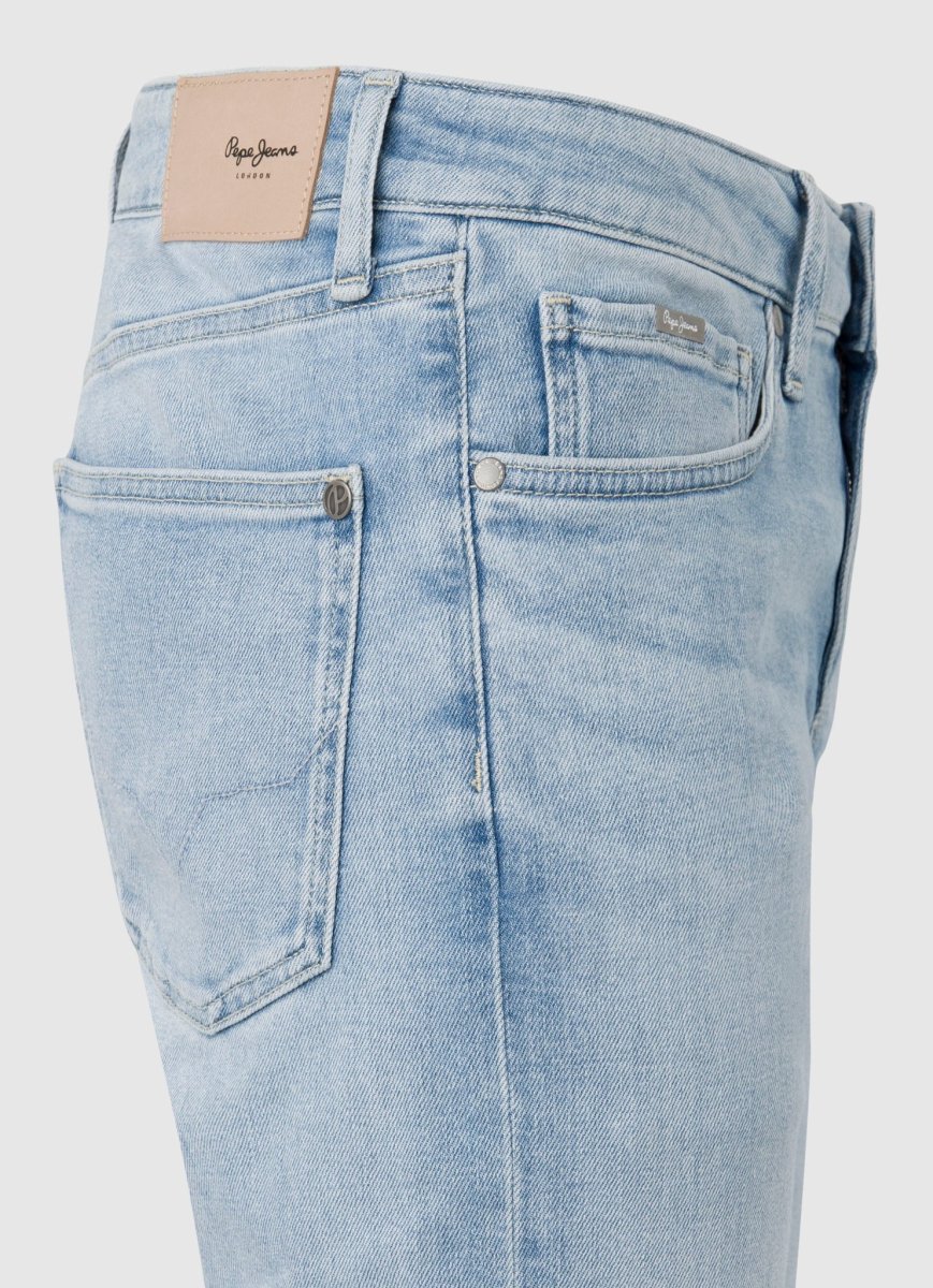 slim-jeans-52-37914.jpeg