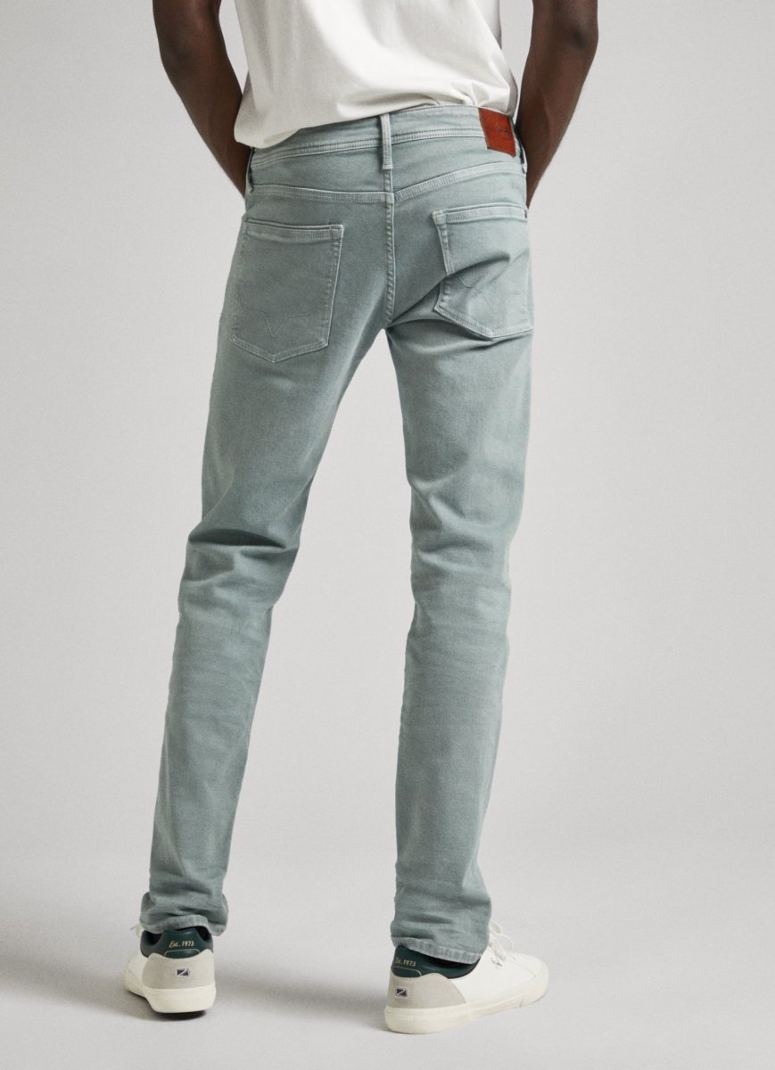 tapered-jeans-1-35164.jpeg