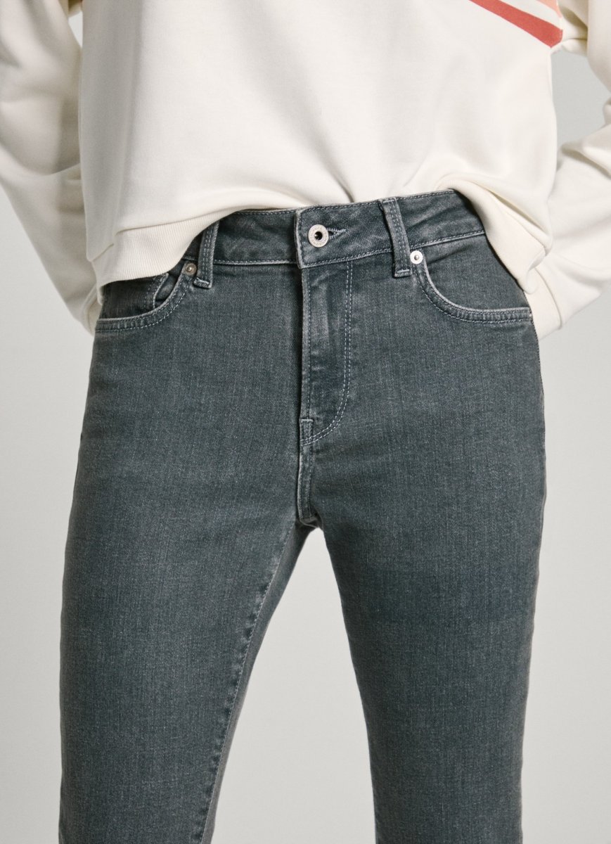 damske-uzke-dziny-pepe-jeans-skinny-jeans-mw-38565.jpeg