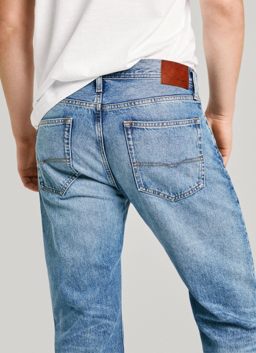 loose-jeans-4-38395.jpeg