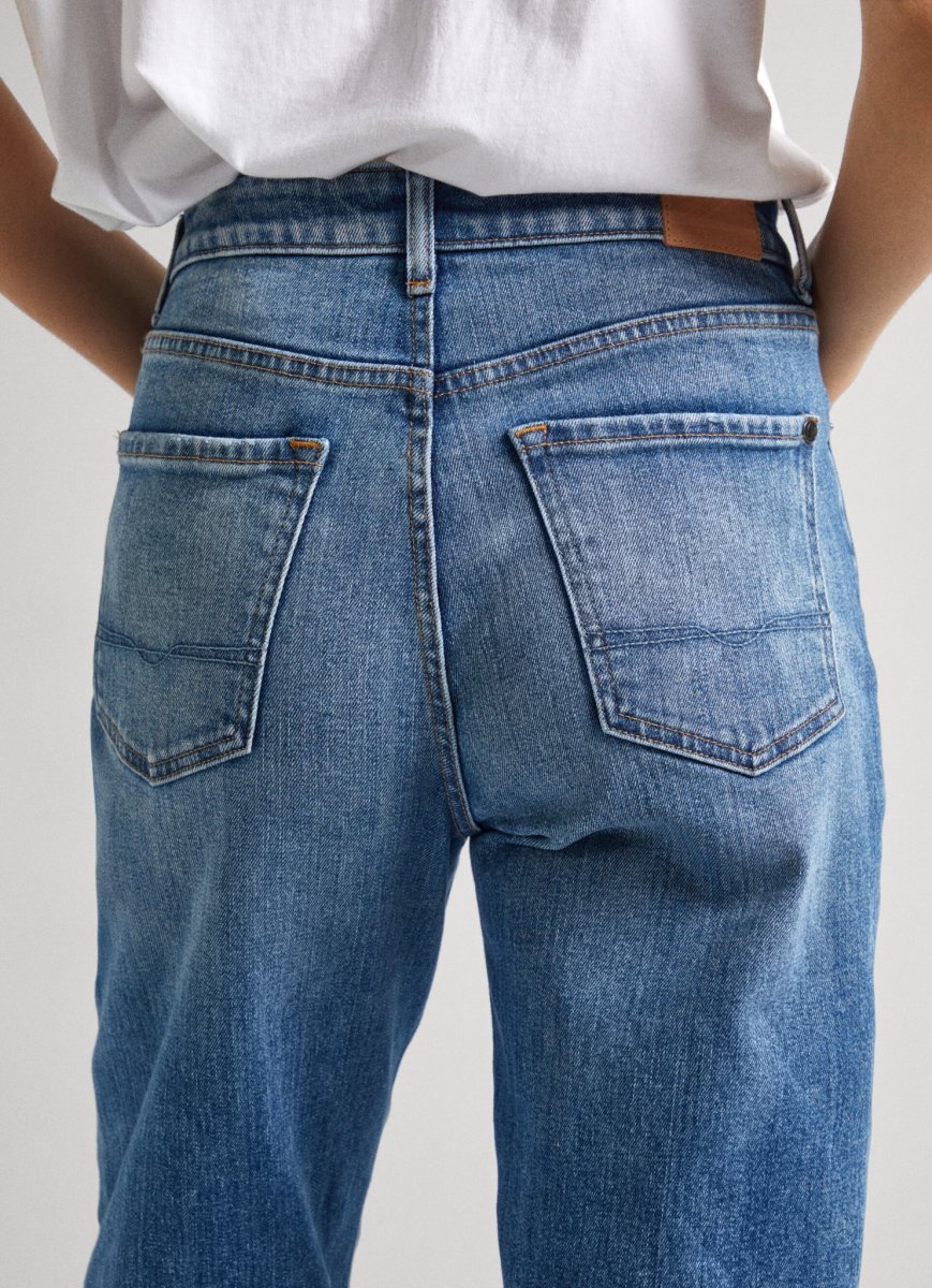 loose-st-jeans-hw-turn-up-5-37435.jpeg