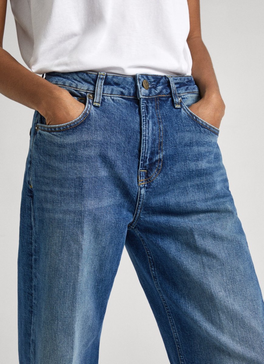 loose-st-jeans-uhw-fade-6-35485.jpeg