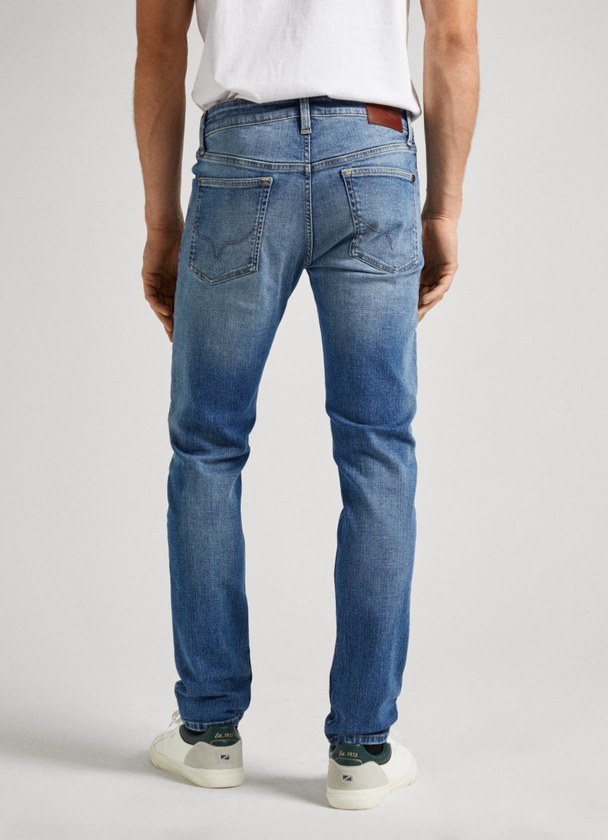 slim-jeans-27-35385.jpeg