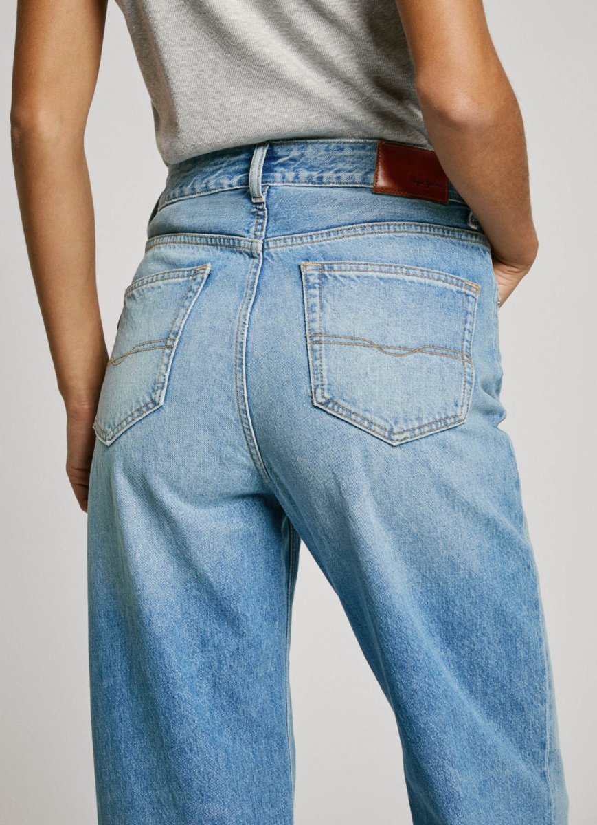 damske-rovne-dziny-pepe-jeans-straight-jeans-uhw-lexa-1-45516.jpeg