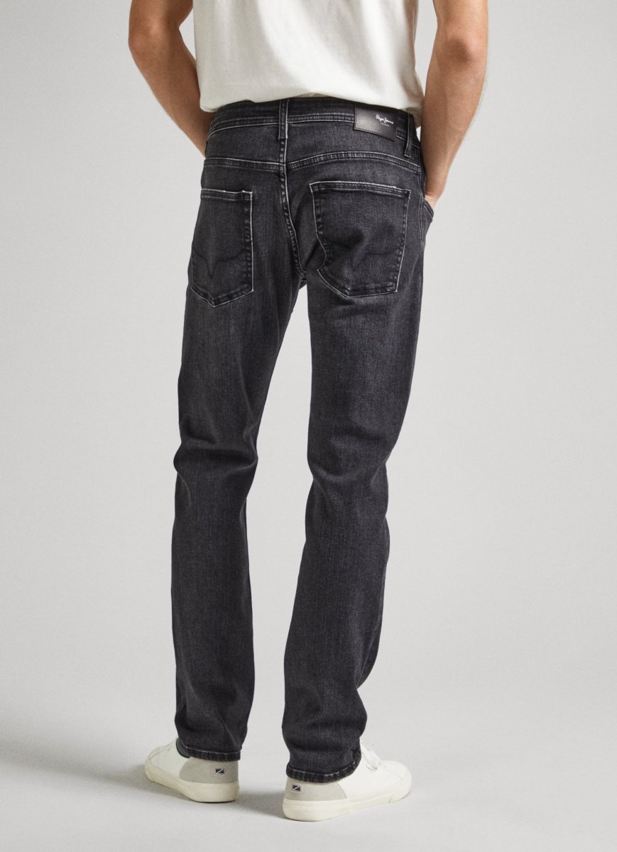 straight-jeans-14-35106.jpeg