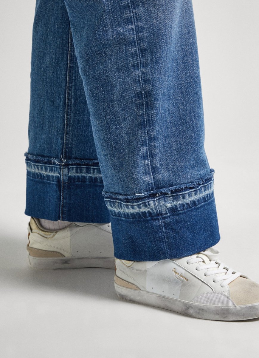 loose-st-jeans-hw-turn-up-1-37437.jpeg