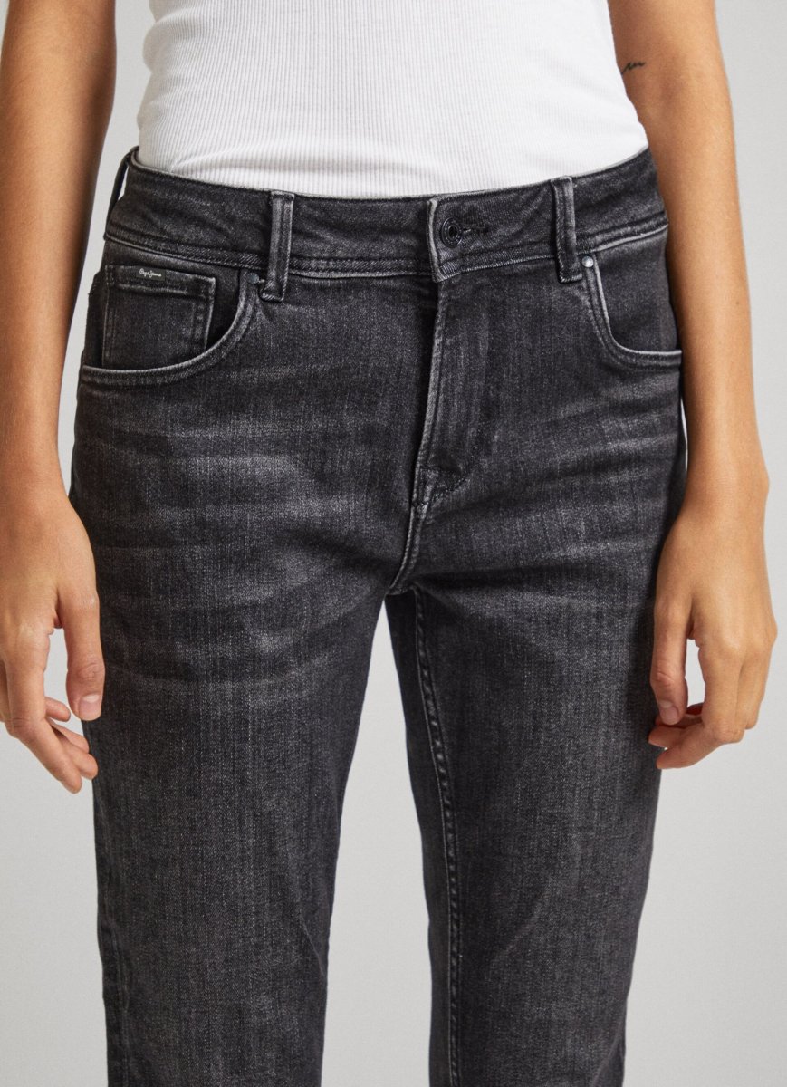 pepe-jeans-damske-dziny-tapered-jeans-hw-7-38147.jpeg