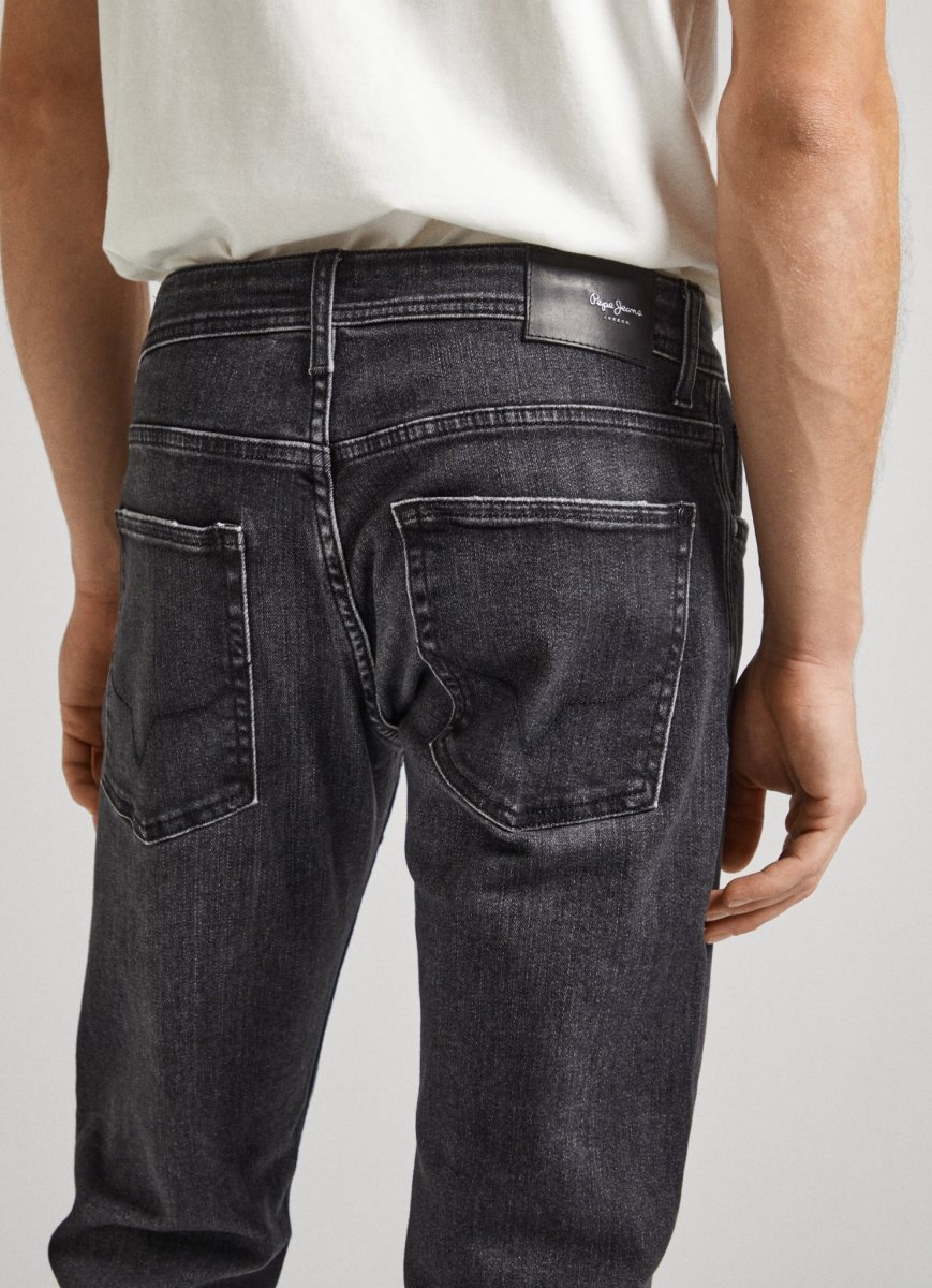 straight-jeans-17-35107.jpeg