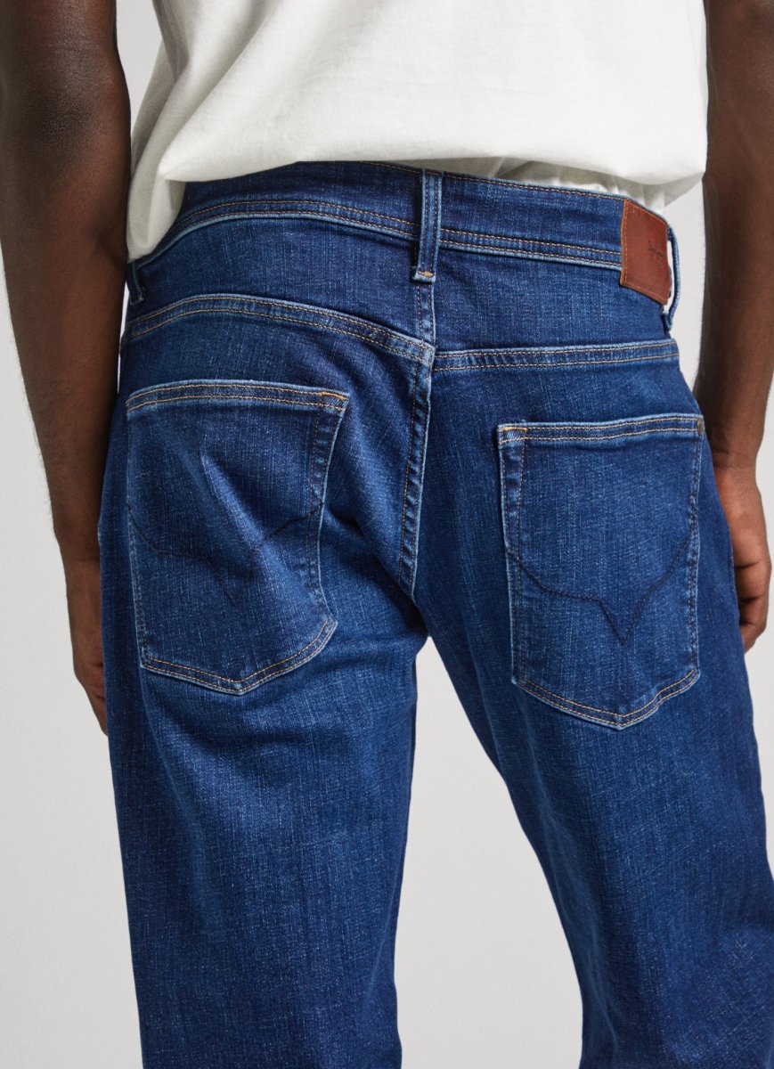 straight-jeans-2-35137.jpeg
