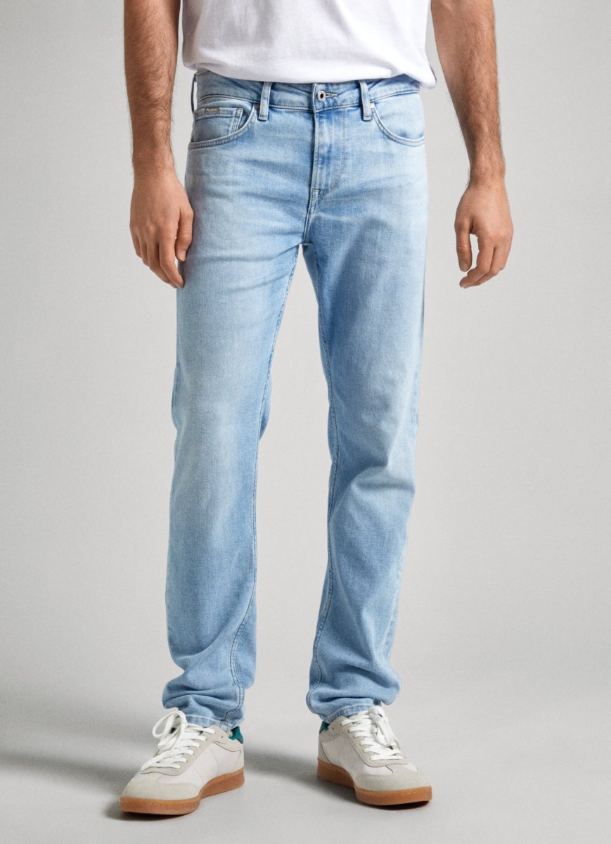 slim-jeans-54-37908.jpeg