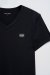 panske-tricko-s-vystrihem-do-v-metal-badge-t-shirt-46840.jpg